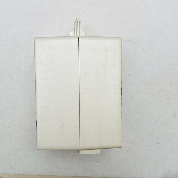 Vintage Thread Box 72 Spool Holder Plastic Carrying Case Made In USA Sewing - Picture 2 of 9